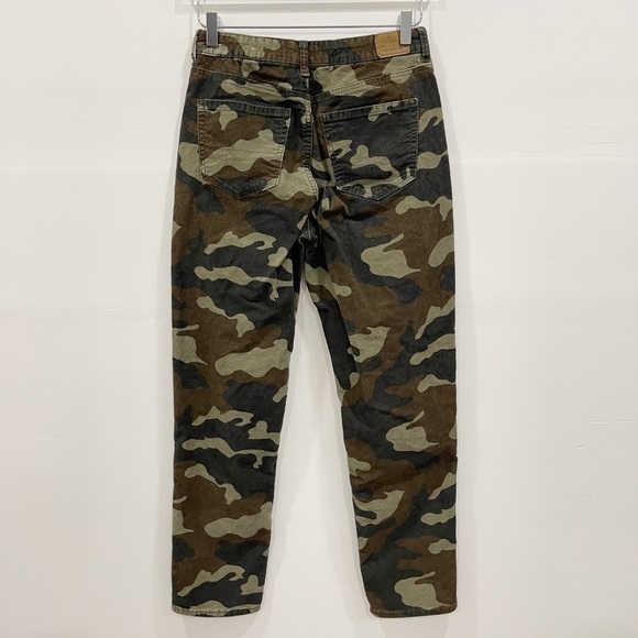 American Eagle Mom Jean Camo Corduroy Green Pants - Picture 2 of 8